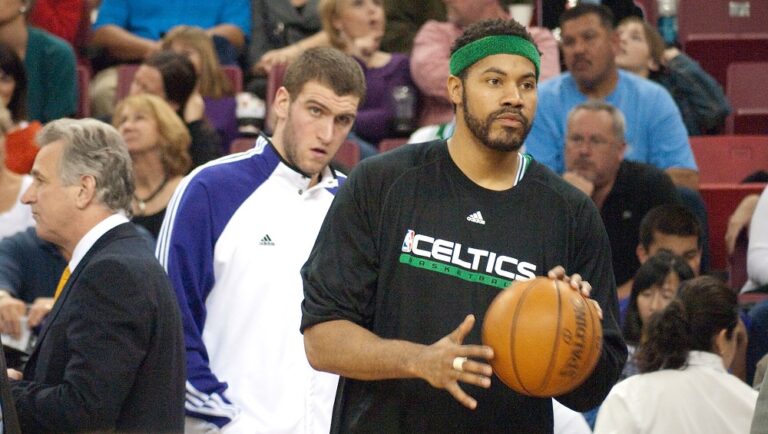 Rasheed Wallace hand holding a Ball