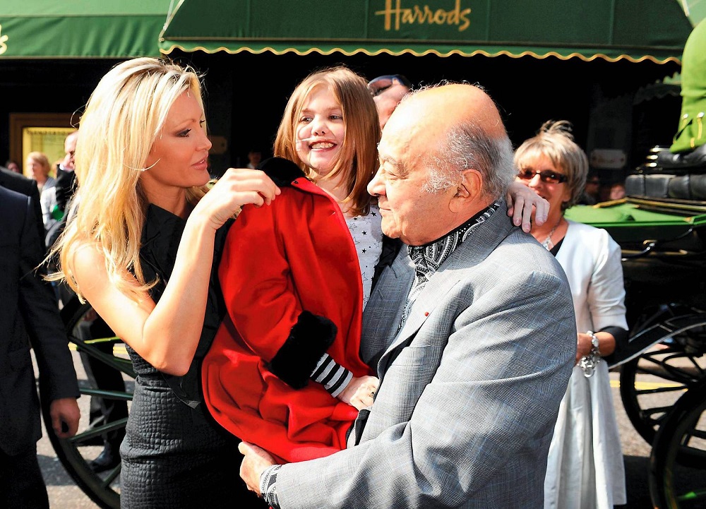 Mohamed Al-Fayed Hold a Girl Kid