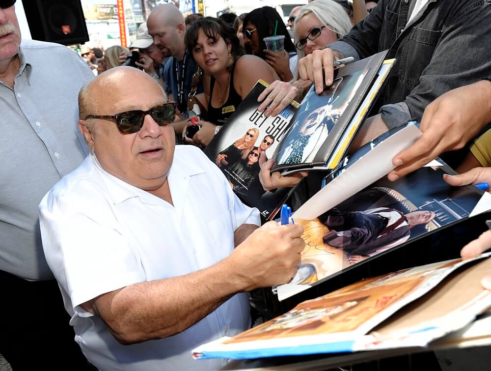 Danny DeVito Signature in Fans Notebooks